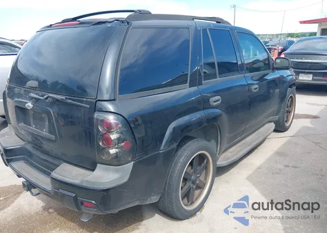 2005 Chevrolet Trailblazer Ls from USA, damaged, VIN 1GNDS13S452299316